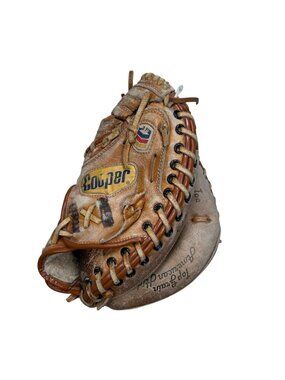 Cooper 662 Black Diamond Series Leather Catchers Glove Mitt RHT